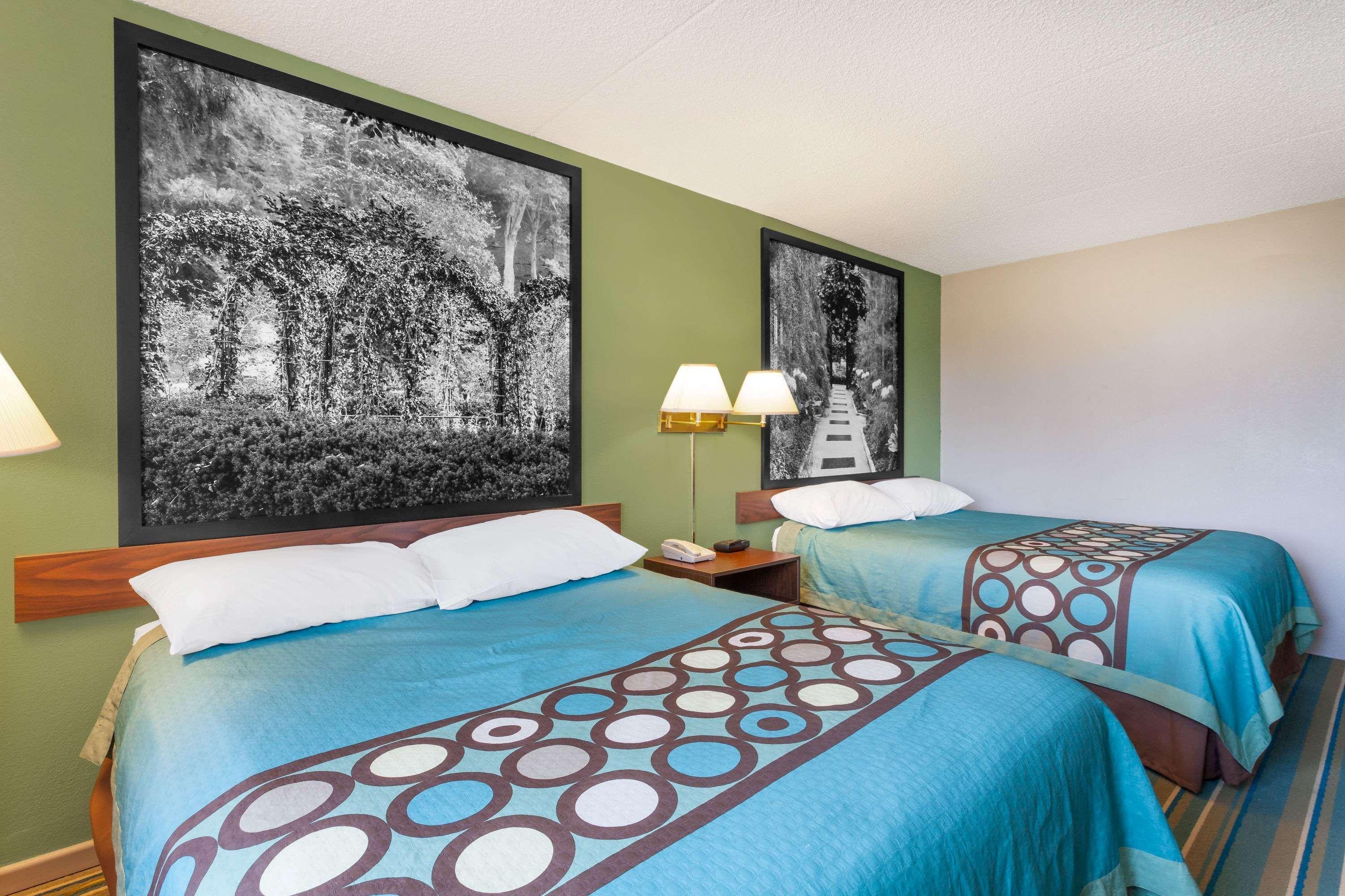 Super 8 By Wyndham Harrisburg Hershey West Buitenkant foto