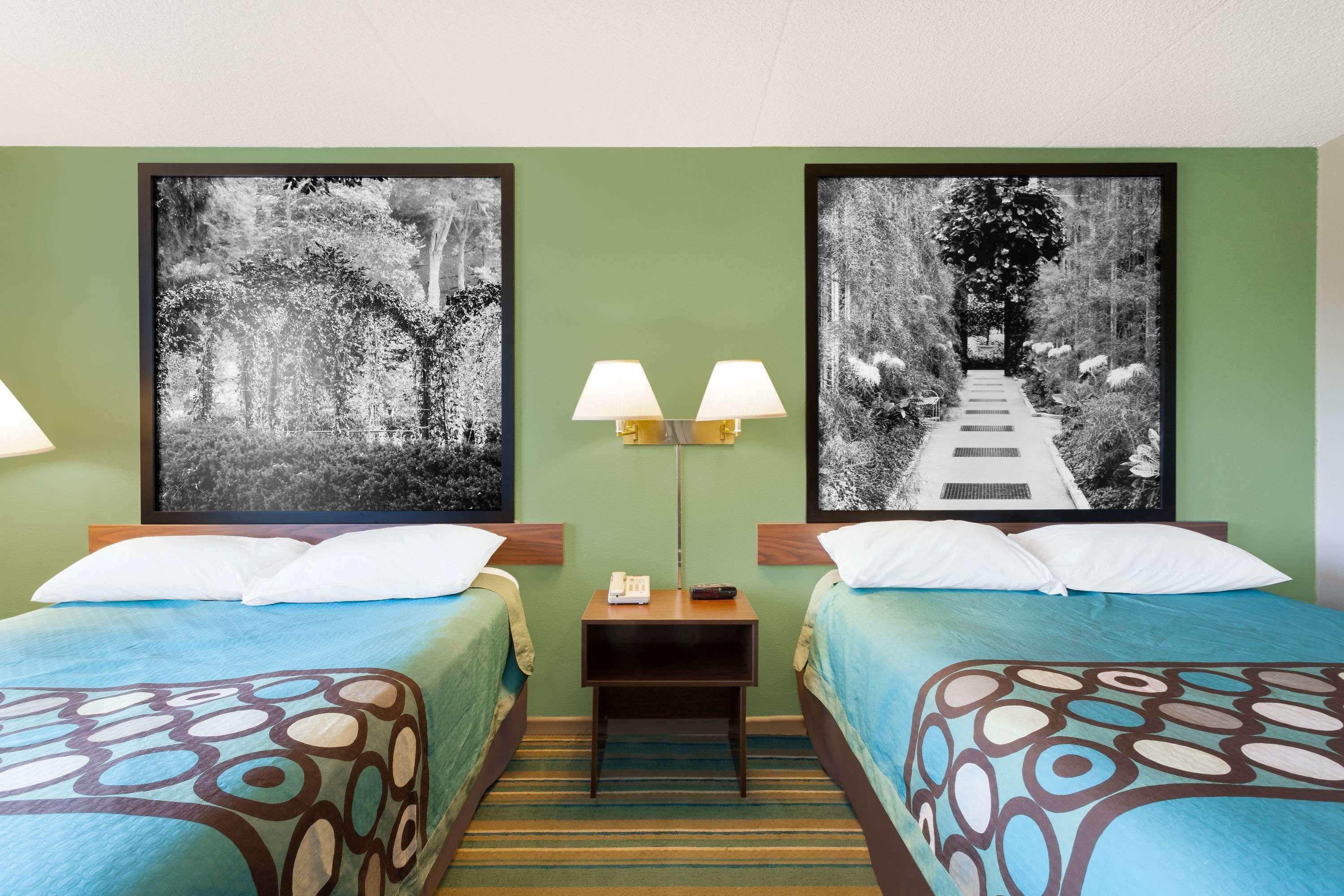 Super 8 By Wyndham Harrisburg Hershey West Buitenkant foto